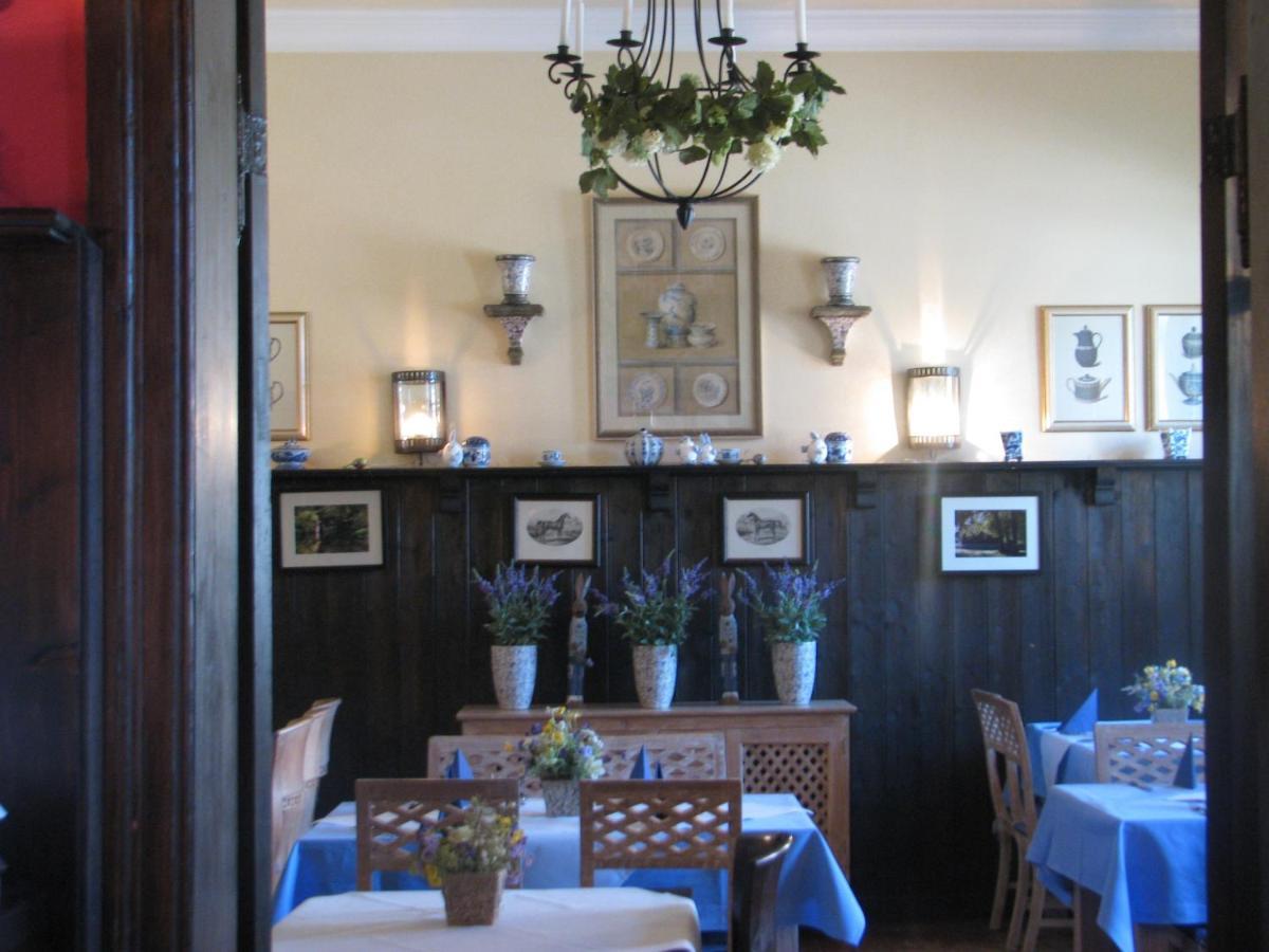 Wörlitz Gasthaus Und Pension "Zum Hauenden Schwein" מראה חיצוני תמונה
